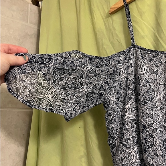 Elegant Navy Blue Patterned Dress - Picture 3 of 10